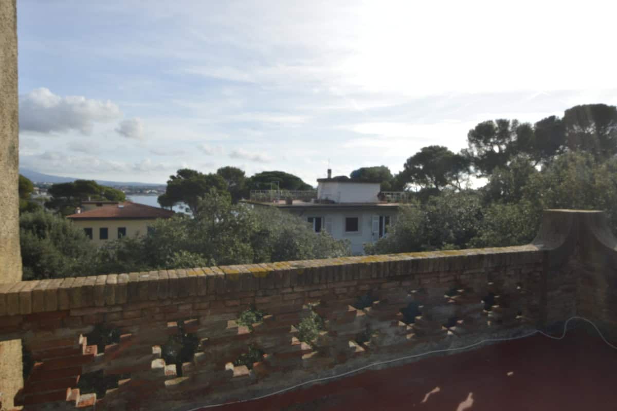 LUXURY VILLA IN CASTIGLINOCELLO VILLA DI LUSSO E DI PREGIO NEL PROMONTORIO E PIENO CENTRO DI CASTIGLIONCELLO TOSCANA TUSCANY VILLA SUL MARE DI CASTIGLIONCELLO PRESTIGIOSA VILLA DI LUSSO IN ITA