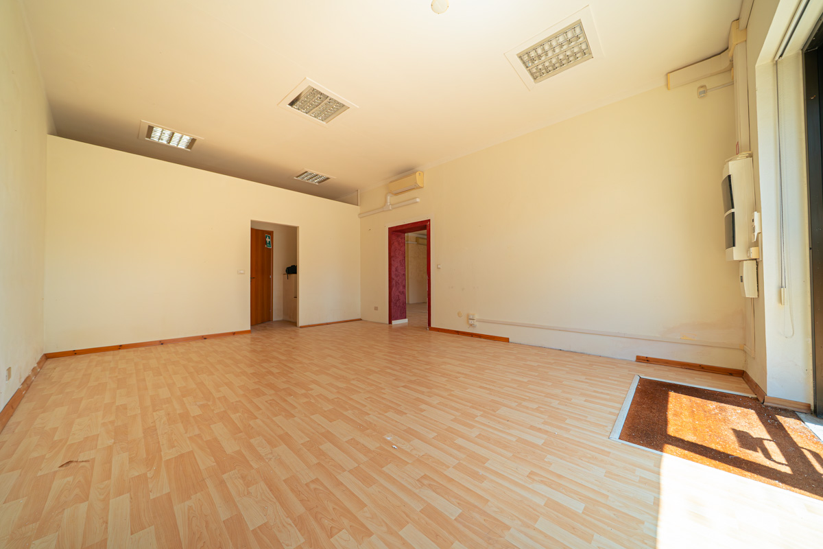 Locale_Commerciale_Rosignano_4